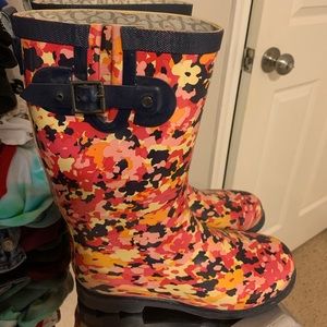 Rain boots